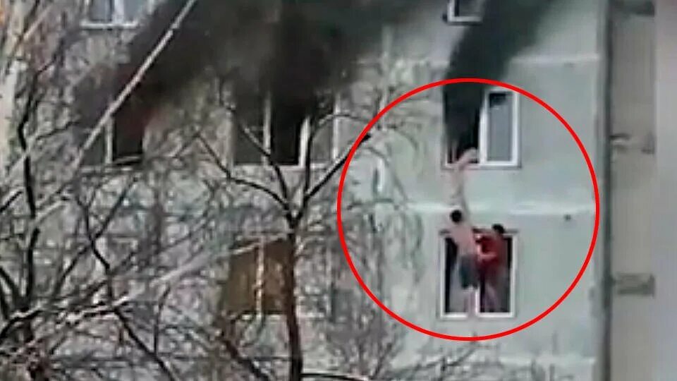 Годовалую девочку нашли на балконе