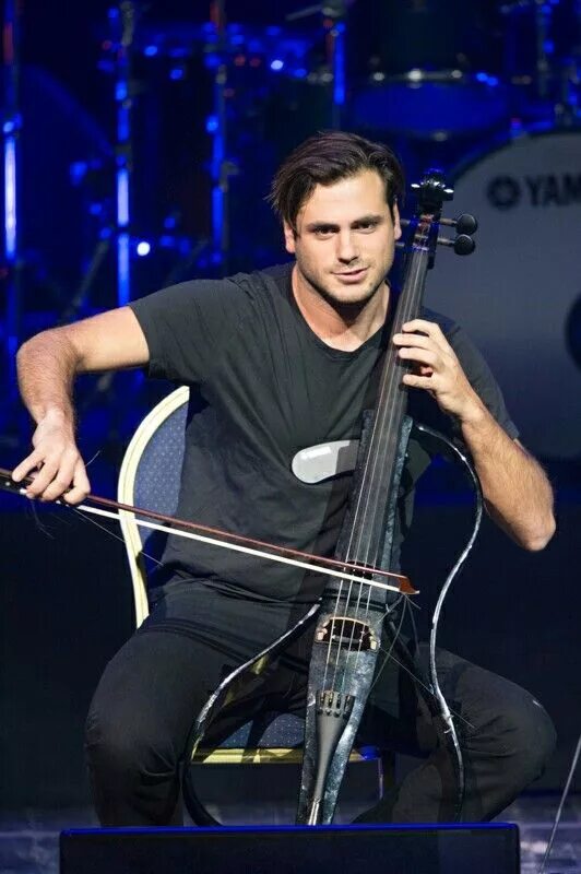 Hauser виолончель. Хаузер виолончелист колизей. Слушать виолончелиста стефана хаузера. Слушать виолончелиста стефана хаузера. Слушать виолончелиста стефана хаузера.