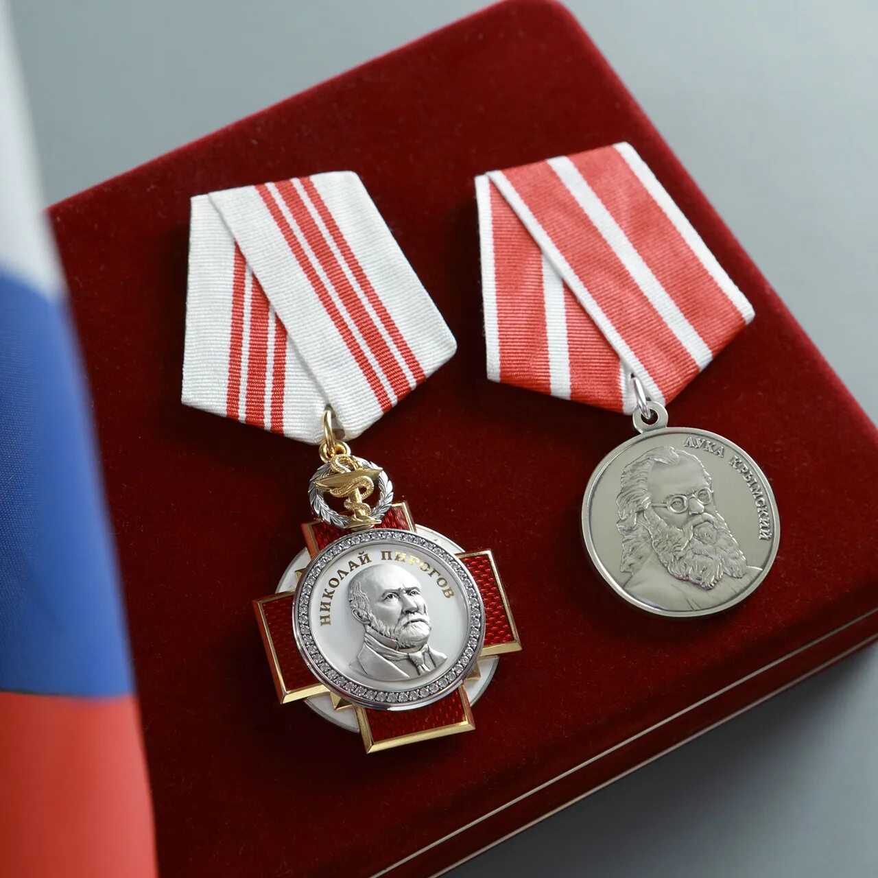 Медаль ветеран труда. Медаль ветеран янао. Ордена великой отечественной войны медаль за боевые заслуги. Удостоверение к юбилейной медали 30 лет фнпр. Юбилейная медаль фнпр 30 лет фнпр.