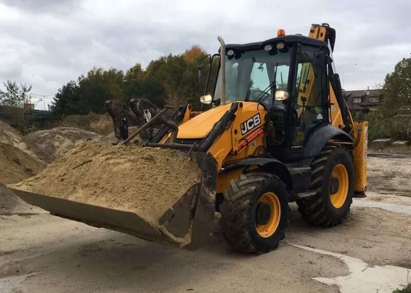 Экскаватор погрузчик казань. Экскаватор-погрузчик JCB 3cx. Экскаватор погрузчик JBL 3cx. Экскаватор JCB 3cx. Погрузчик JCB 3сх.