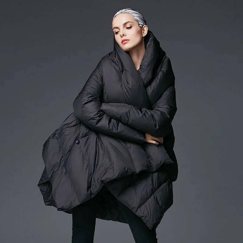 Пуховик супер oversize 2020. Пуховик баленсиага оверсайз. Оверсайз puffer jacket. Пуховик супер oversize 2020. Большие женские куртки оверсайз.