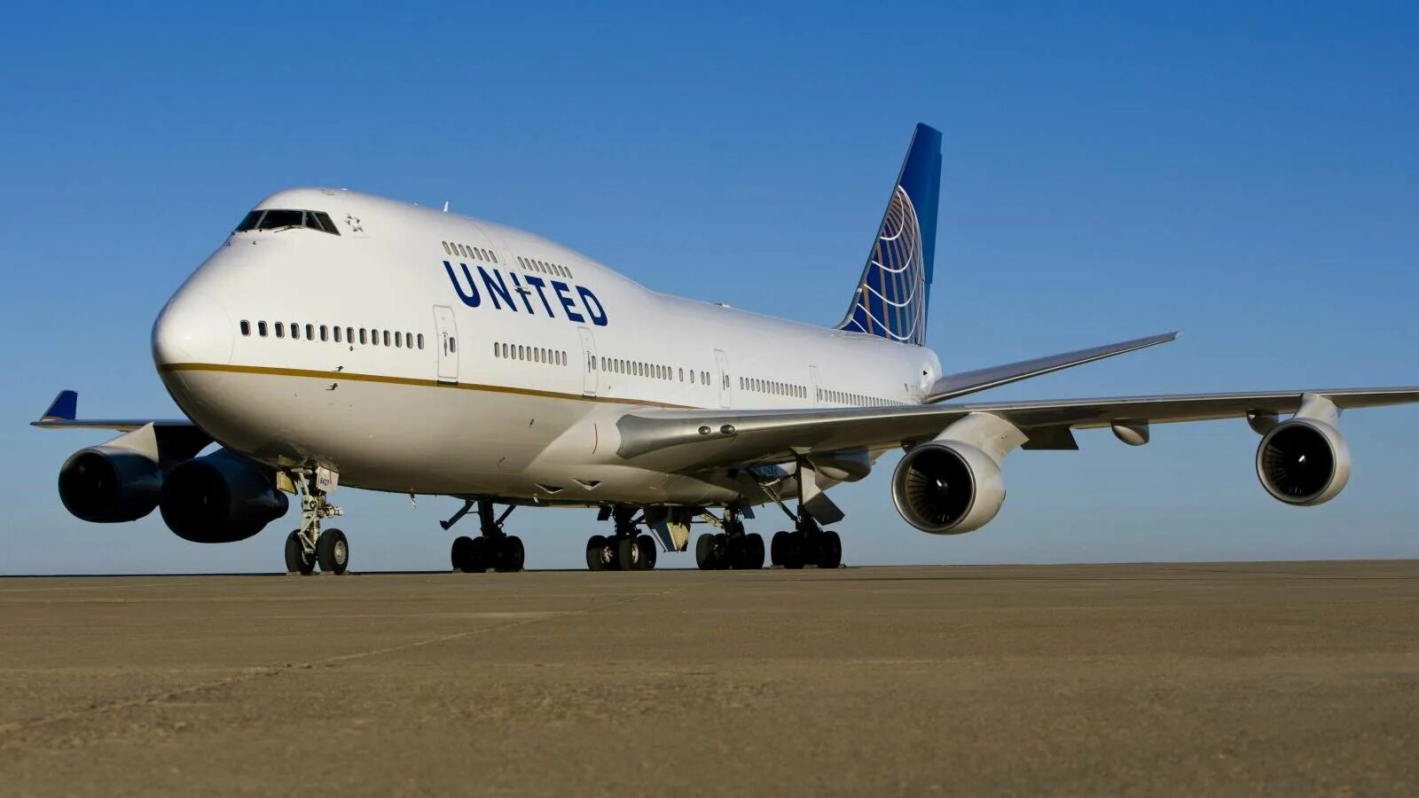 Б. Самолет американ эйрлайнс. Американские авиалинии (american airlines) сша. Ц. Американ аирлинес.