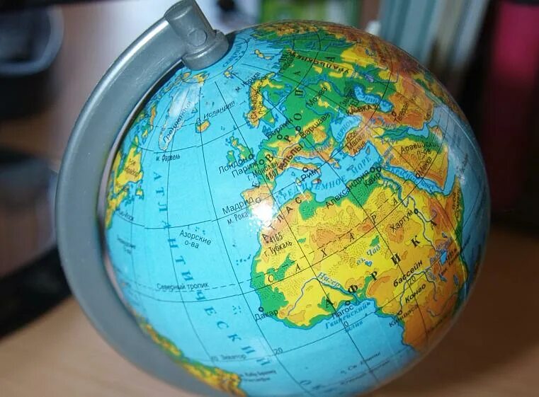 глобус картина. найти глобус. глобус для дошкольников. глобус для детей. земной глобус.