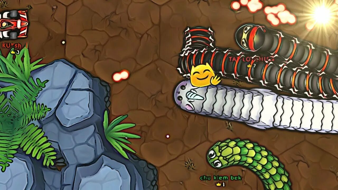 Биг смол Снейк ио. Little big Snake скин Санты. Little Snake io танк. Little Snake Жужа. Биг снейк читы