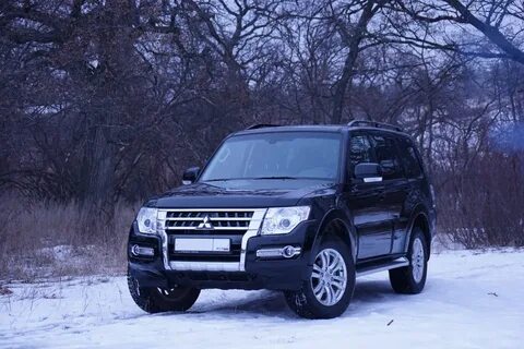 Mitsubishi pajero 2015