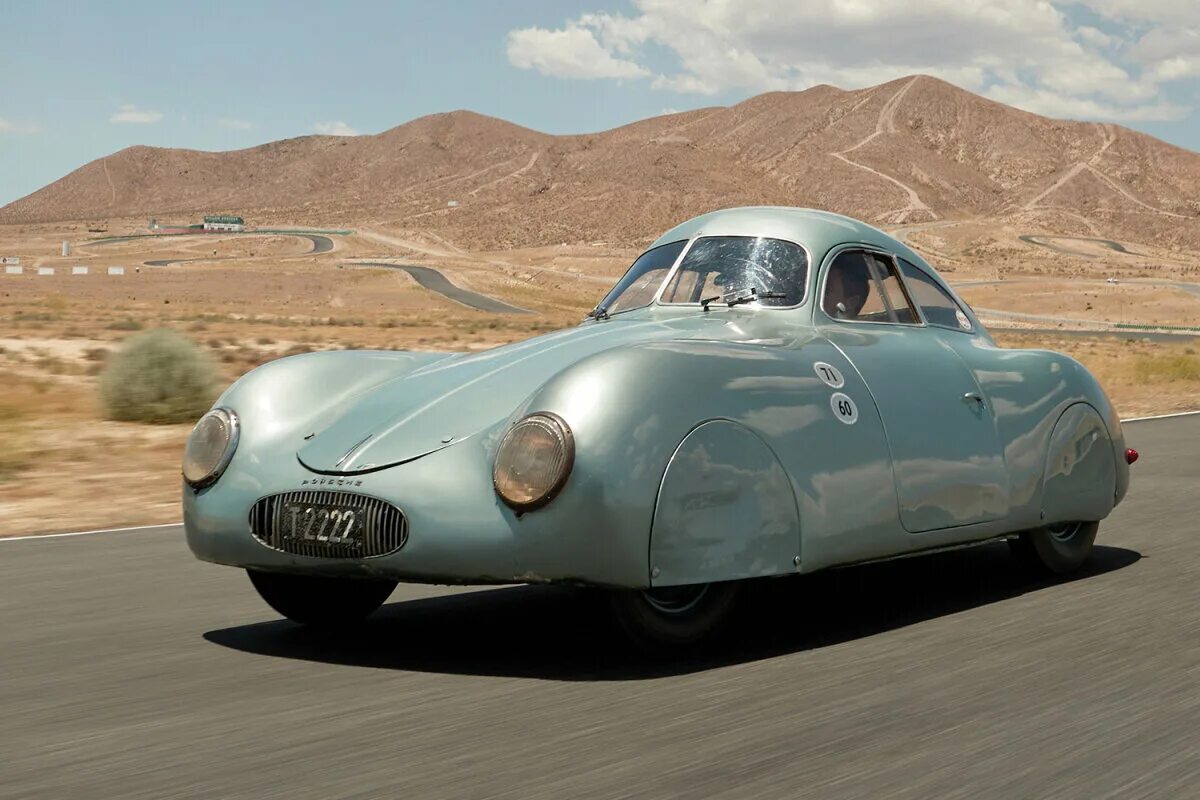 Машина том 1. Porsche 64 1939. Porsche Type 64. Type 64 Порше. 1938 Porsche Type 64.