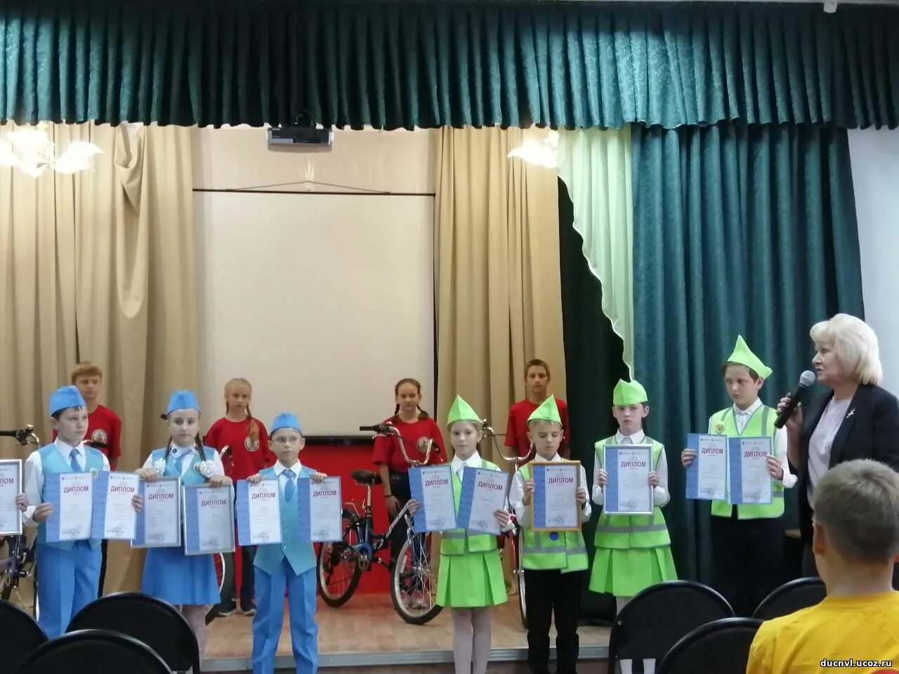 84 школа барнаул дюц. каток восход новоалтайск. новоалтайск. дюц новоалтайск. фото детский юношеский центр салям.