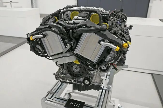 176 мотор. Mercedes m177 engine. mercedes m176. mercedes-amg m177. v8 biturbo.