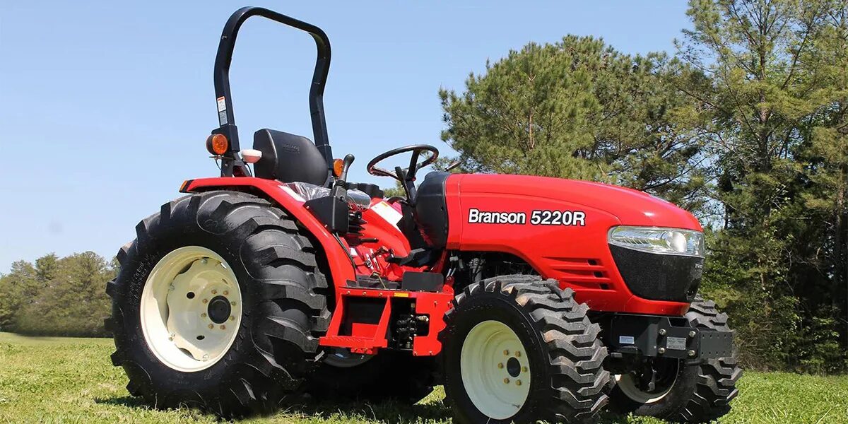 Mini tractor. Минитрактор Branson 5220c. Минитрактор Брэнсон 5025. Трактор Брэнсон. Трактор Branson Turf.