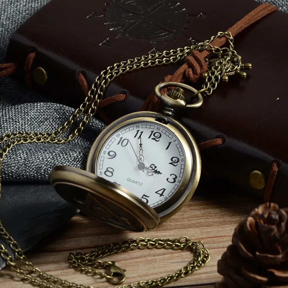 Былыя часы. Карманные часы. Красивые карманные часы. Часы на цепочке Эстетика. Швейцарские часы на цепочке.