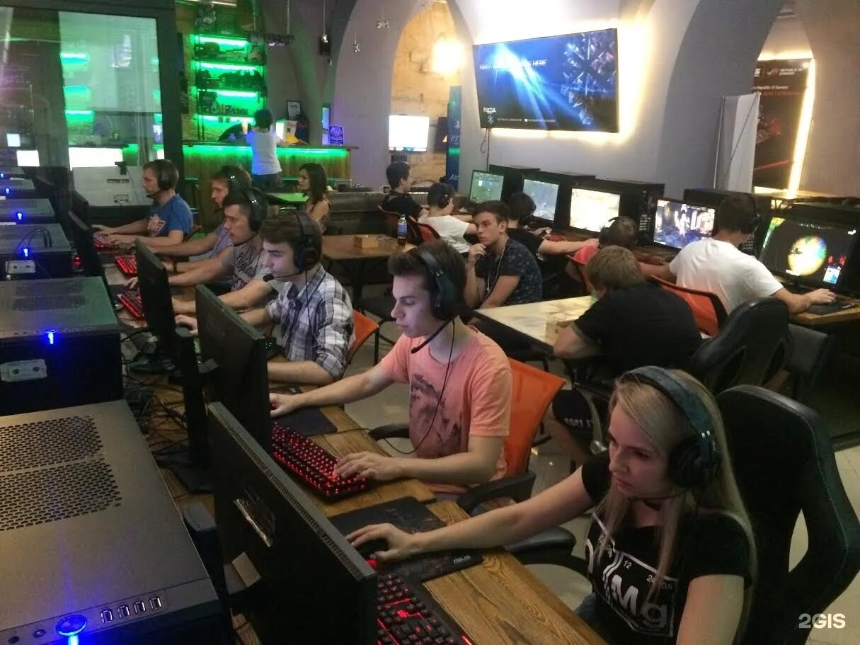 Skill волгоград клуб компьютерный. Компьютерный клуб эстетика. Скилл компьютерный клуб волгограда. Скилл тамбов. Компьютерный клуб москва.