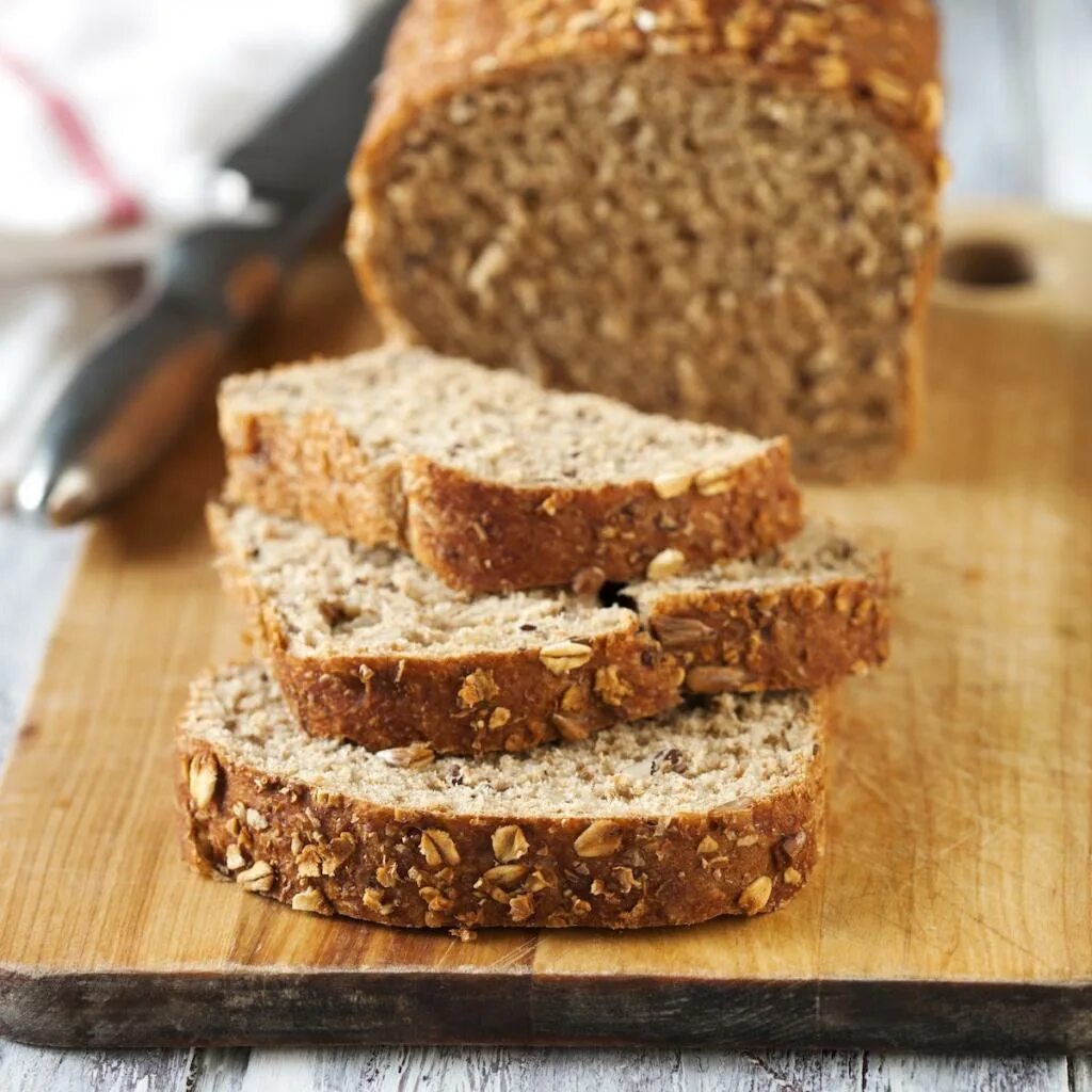 Полезный хлеб. Лечебный хлеб. Самый полезный хлеб. Хлеб из натуральных ингредиентов. Полезный хлеб рецепт