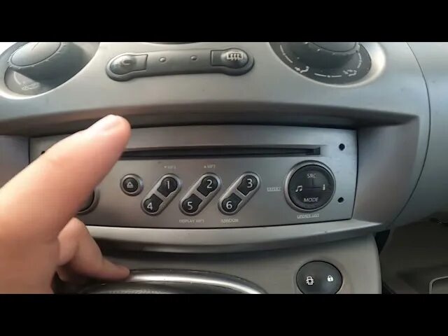 Рено сценик радио. 281159146r. Рено сценик радио. Переключение частоты радио в рено сценике. Рено сценик радио.