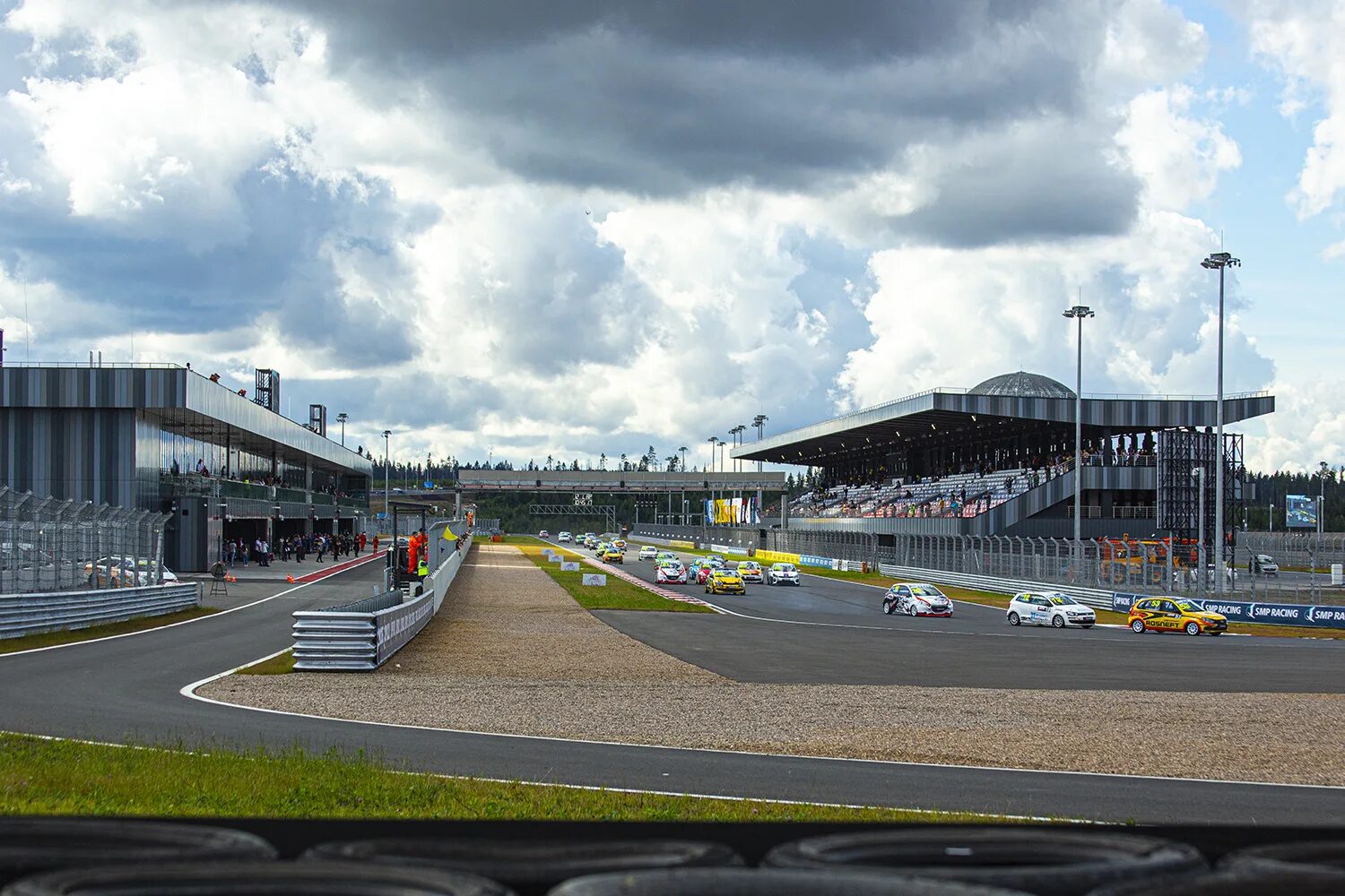Гоночная трасса спб игора. Игора драйв ф1 трасса. Трибуна т3 игора драйв. Трасса формула 1 санкт-петербург игора. Формула 1 санкт петербург.
