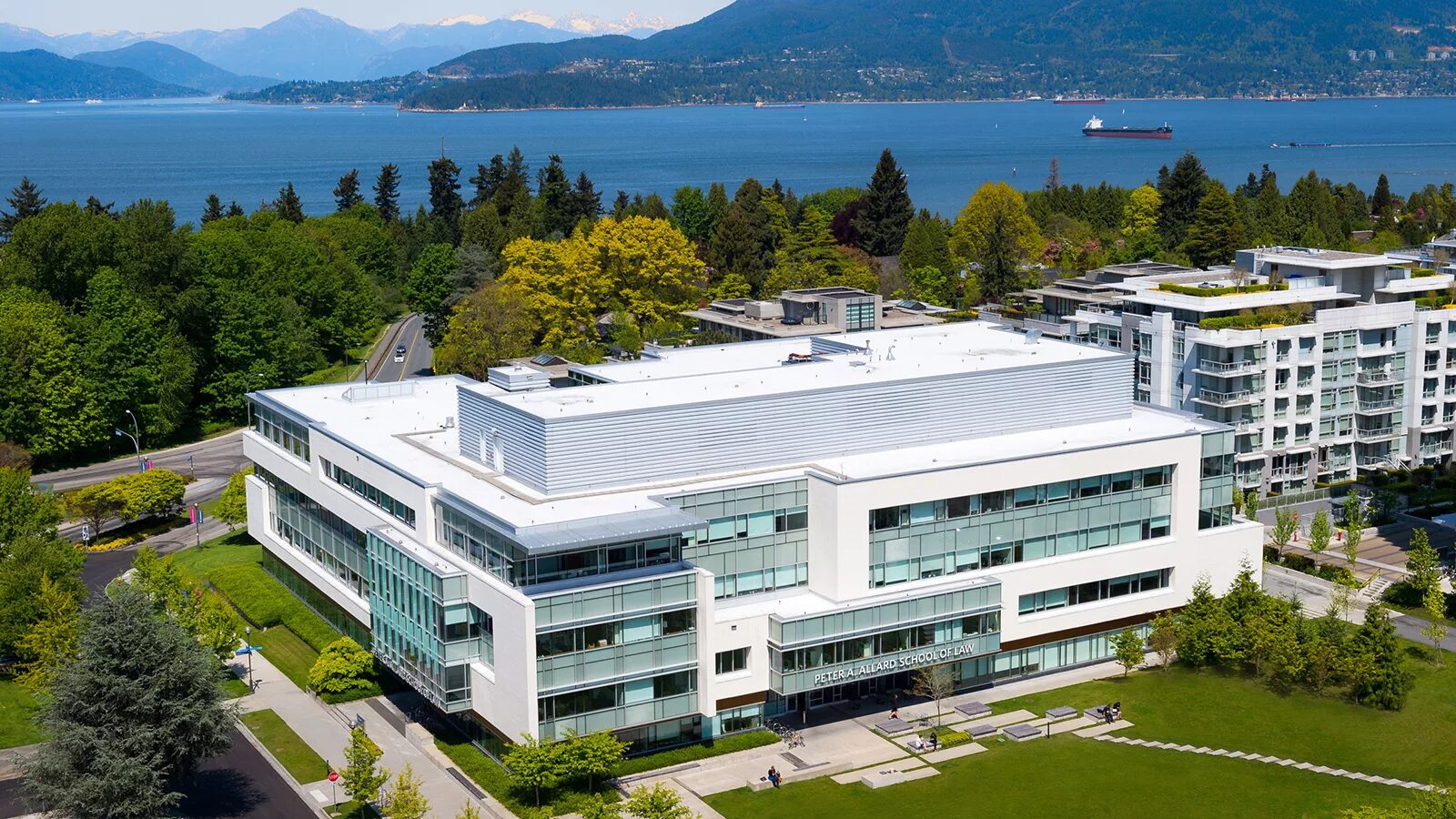 Bc because. Университет британской Колумбии. Университет British Columbia кампус. Ванкувер университеты. UBC Ванкувер.