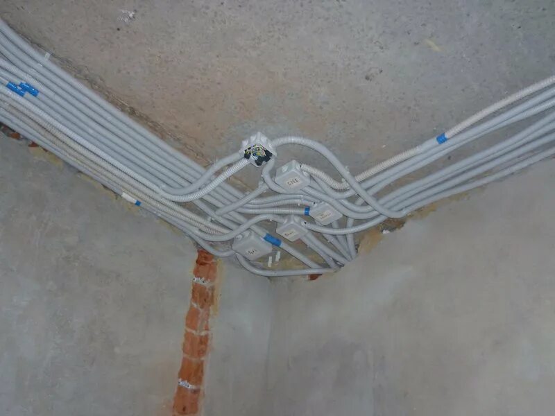 монтаж электропроводки в квартире. электрик. электропроводка в доме. работ монтажу электропроводки квартире. электромонтаж в квартире.