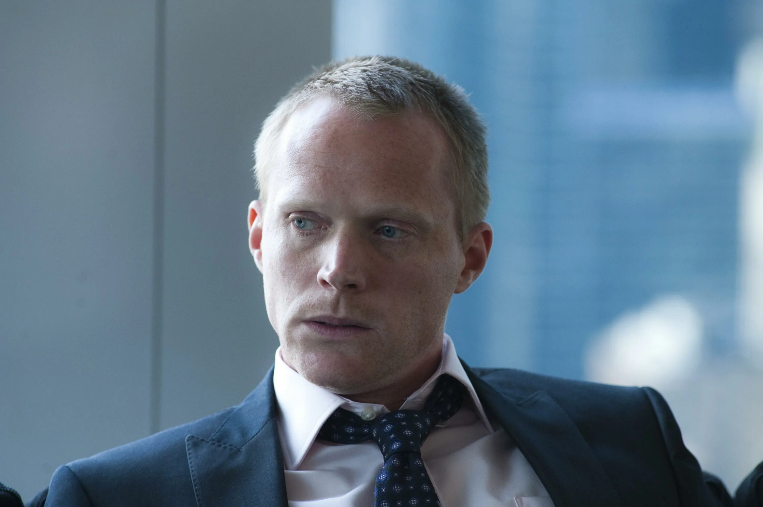 Актер рисков. Стэнли туччи 1994. Предел риска фильм 2011. Актер рисков. Марго квинто.