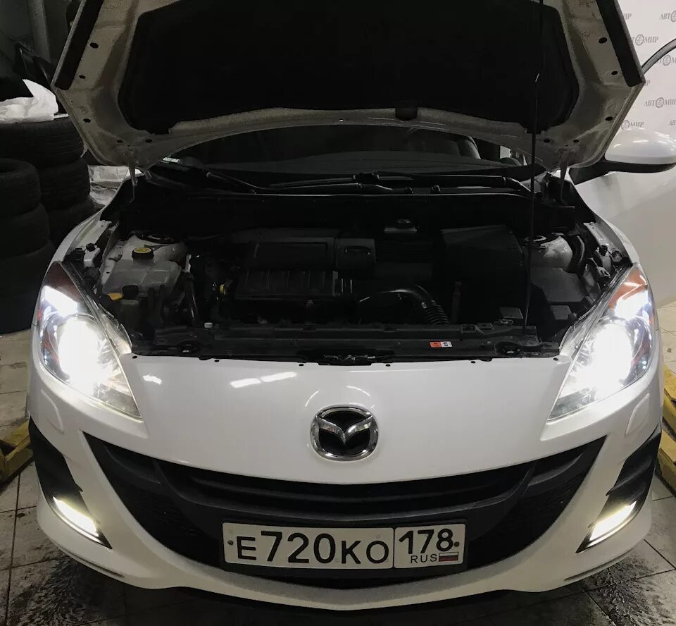 Ксенон мазда 3. Mazda 3 BL С ксеноном. Фары ксенон Mazda 3 BL. Мазда 3 BL фары ксенон. Mazda 3 BL ксенон Drive.