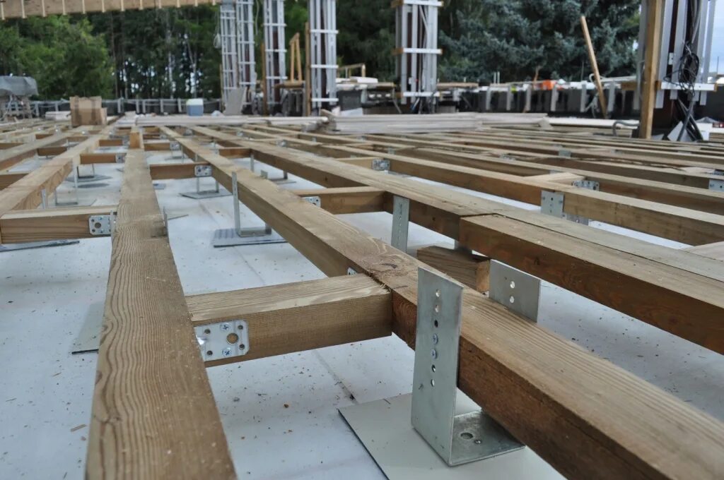 Стропила 100 на 200. Центр балки. Центр балки. Стропильные фермы на мзп. Стропильная ферма мзп чердак.