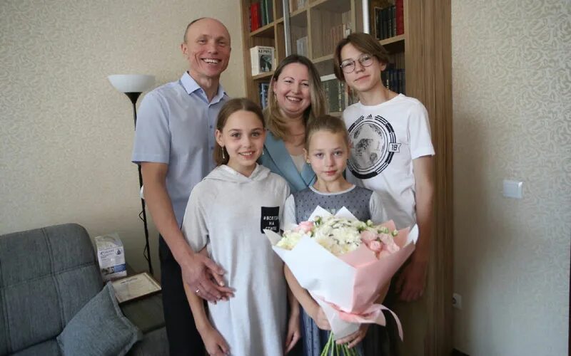 Торжественное награждение. День семьи саранск 2024. Конкурс стихов. Многодетные семьи риа. Одежда на церемонию награждения.