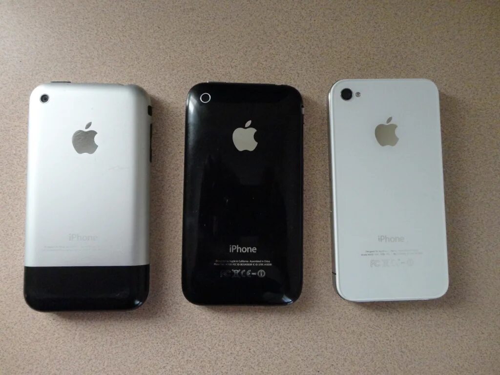 Два IPhone SE, 32г. (серый и розовый) - купить в Златоусте, цена 6 500 руб., про