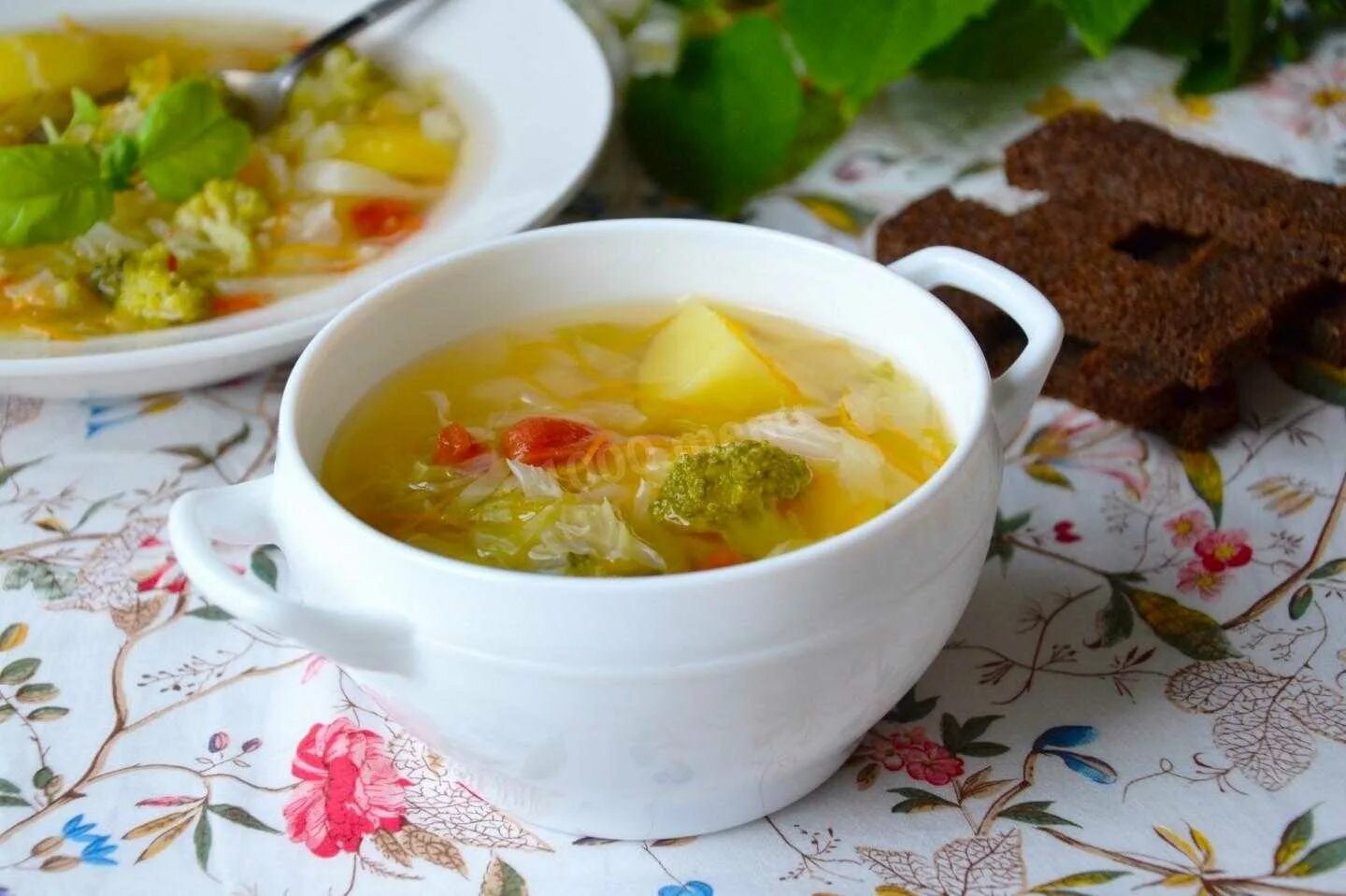 Овощной суп с капусты рецепт. Овощной суп. Овощной суп с капустой. Овощной суп при панкреатите. Овощной летний суп с капустой.