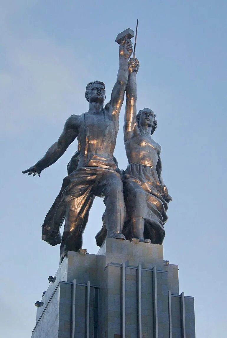 Статуи ватикана. Забавные скульптуры. Пуччини скульптура. Известные скульптуры. Памятники и скульптуры.