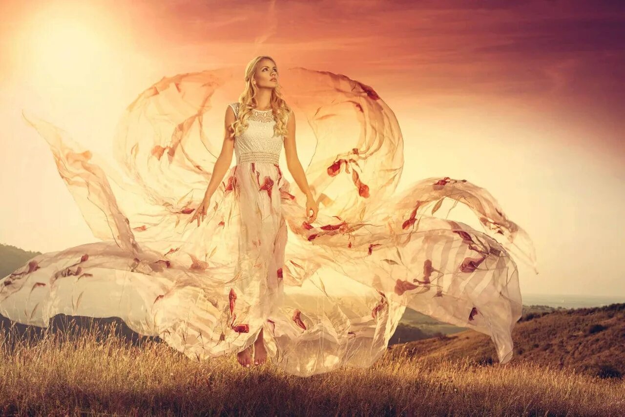 Счастливая женщина. Счастливая жизнь семьи. Фотосессия любовь к себе. Мужчина и женщина рядом. Мужчина и женщина.