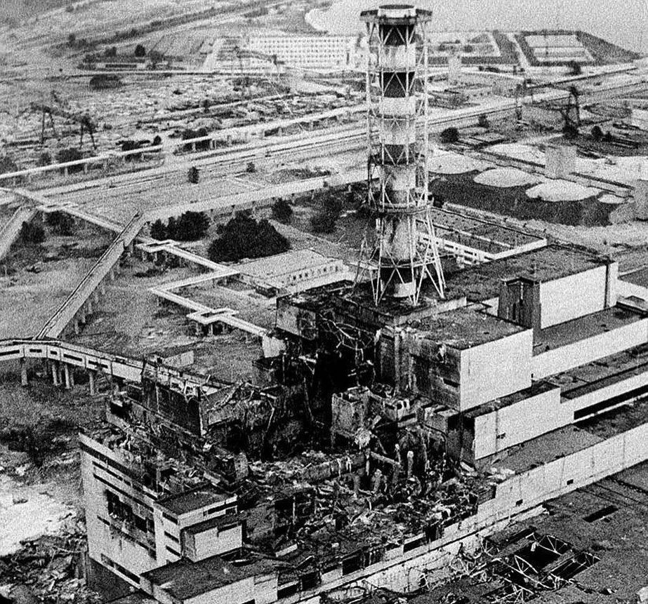 Чаэс реактор 1986. Когда взорвалась аэс в чернобыле. Припять чаэс 1986. 1986 году аварии на чернобыльской электростанции. Чернобыльская аэс 2022.