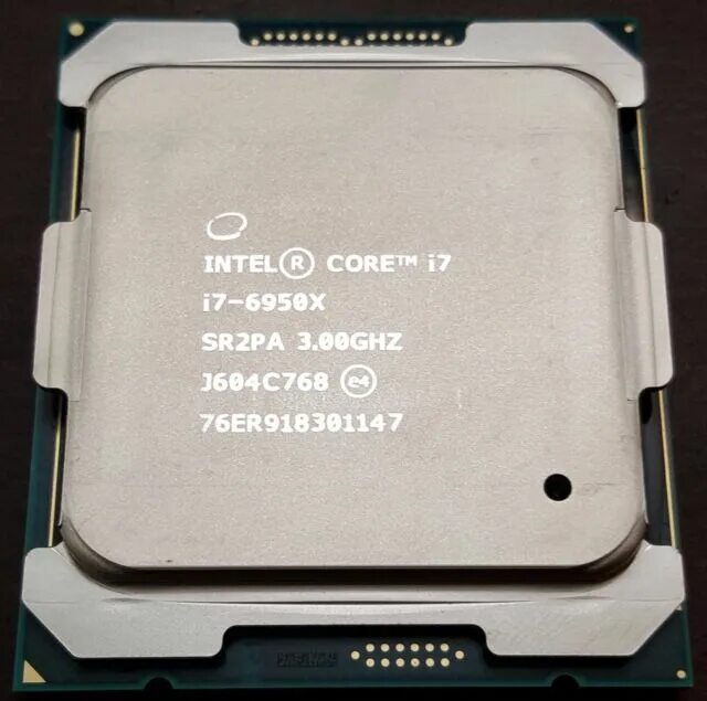 Intel core extreme edition. I7 6950x. intel core i7 extreme edition. процессор intel core i7-965 extreme edition bloomfield. сравнения intel core i7-2600k и intel core i7 –6950x.