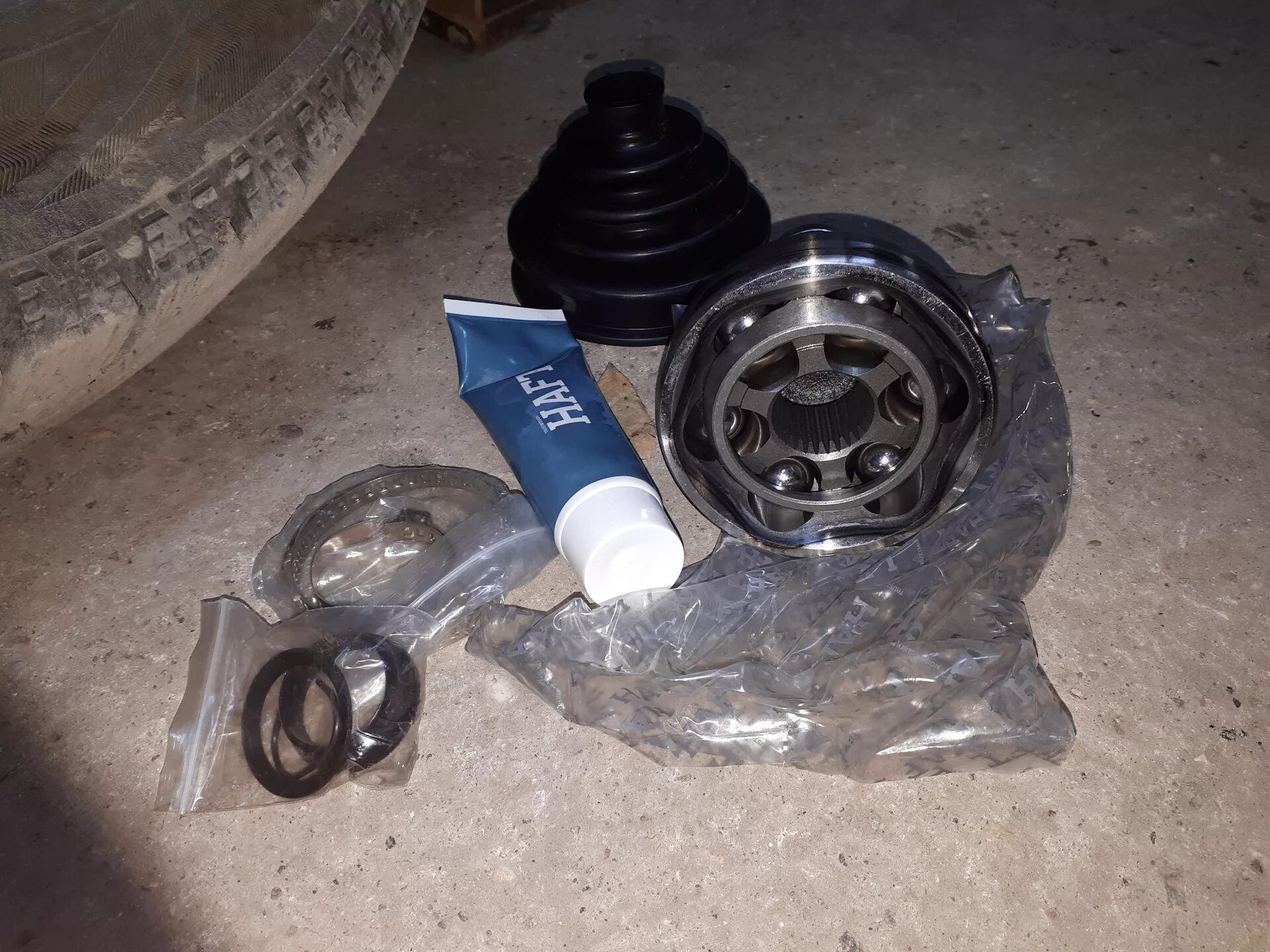 Шкода а5 левый шрус внутренний. 1k0407413a. Шкода шрус шайба. Шрус skoda octavia a5. Шрус skoda octavia a5.