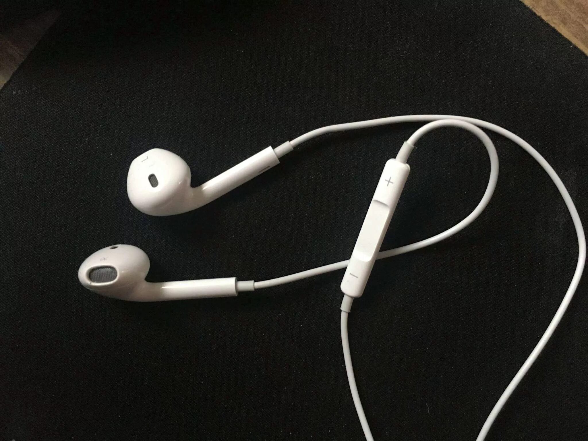 Наушники эпл Лайтнинг. Наушники Apple Earpods Lightning. Наушники Apple проводные Lightning. Наушники Earpods с разъёмом Lightning. Проводные наушники для айфона 15