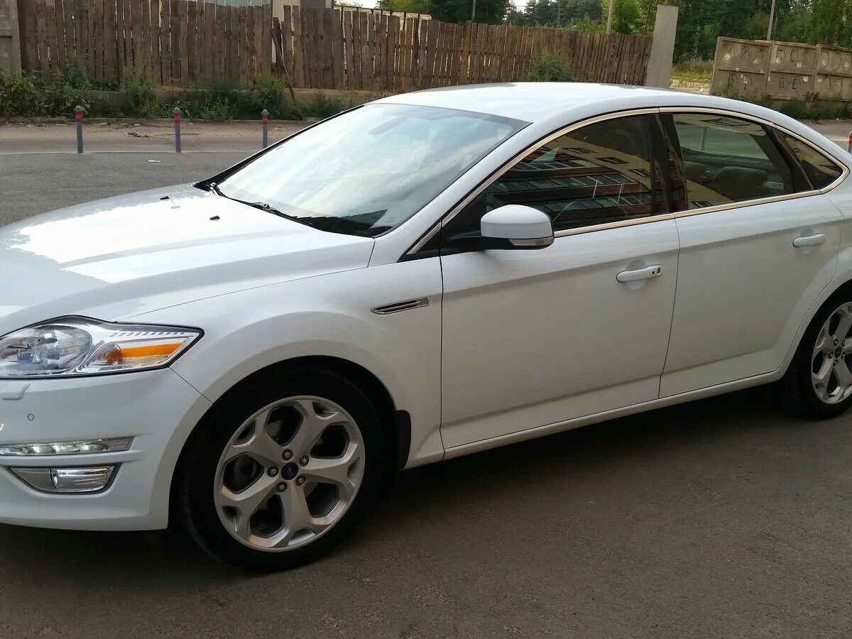 Мондео 4 рестайлинг. Форд Мондео 4 белый. Ford Mondeo 4 2012. Белый Форд Мондео 4 дорестайлинг. Форд Мондео 4 белый 2012.