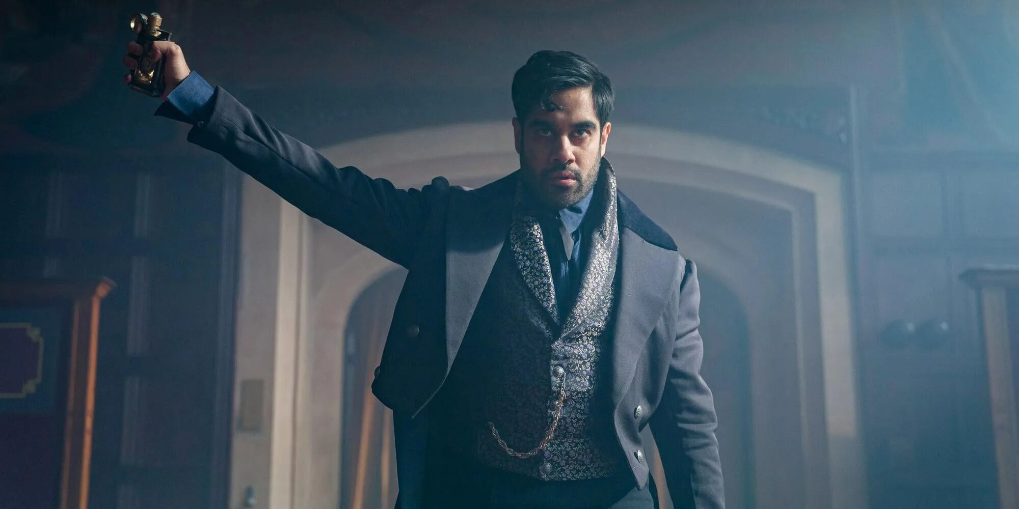 Доктор кто 2025 дата выхода. Саша дхаван мастер. мастер дхаван doctor who. саша дхаван доктор кто. саша дхаван шерлок.
