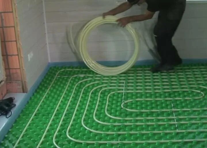 Труба упонор 16. Длина контура трубопровода теплого водяного пола. Максимальная длина теплого пола 16 трубой. Рассчитать тёплый пол водяной длину трубы. Длина трубы теплого пола 16.