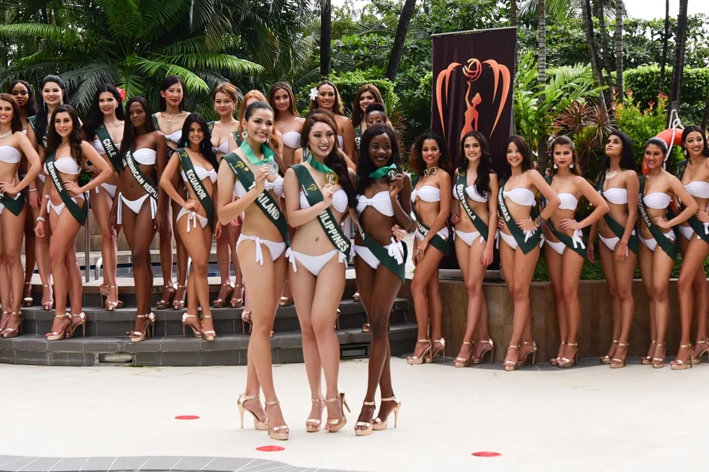 Конкурс красоты мисс мира. Марьяна наумова 2022. Чм 2018 колумбия болельщица. Много девушек в купальниках. Таисия харламова.