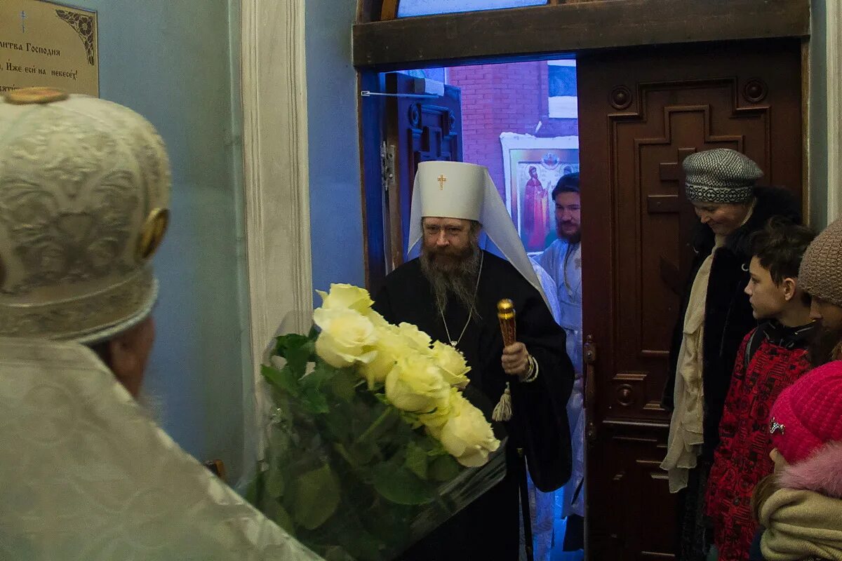 служба в храме 13 января