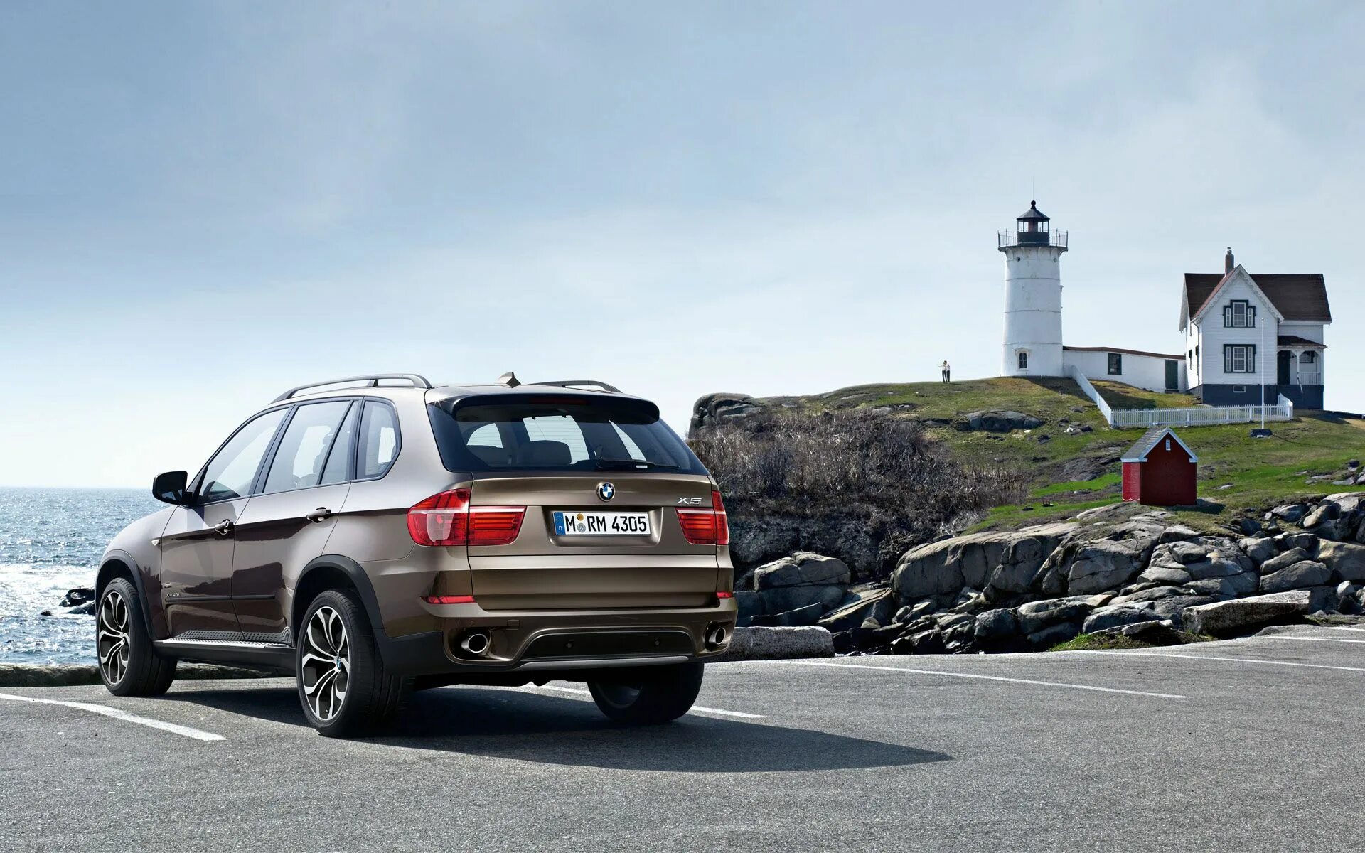 Bmw x5 2013. БМВ x5 e70. BMW x5m e70 LCI. BMW x5 универсал.