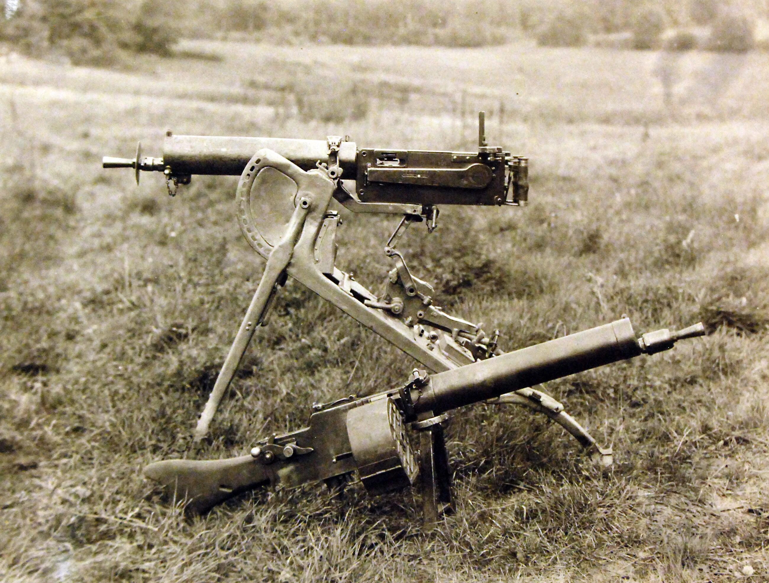 Пулеметы использующие. Мг-08 пулемёт. штурмовые пулеметы 1918. mg 08 пулемет. мг 08 15 пулемет.