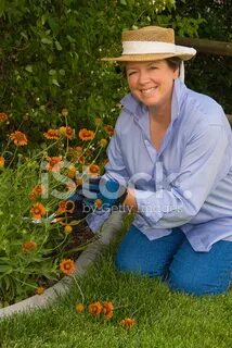 Cassandra pick the flowers