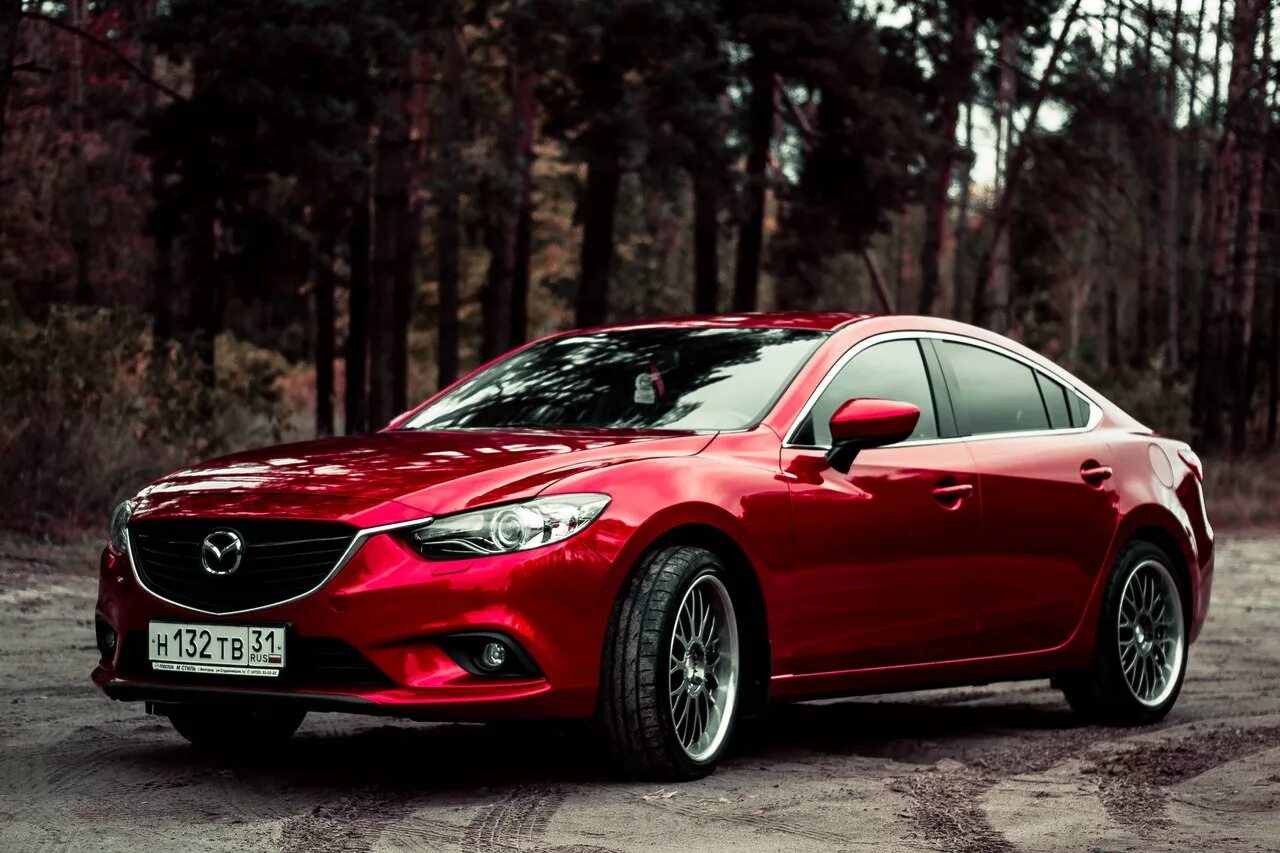 2014 Mazda3 Sedan - Front Caricos