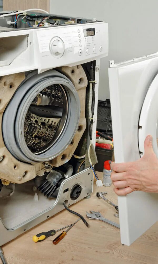 Почему стиральная машина вибрирует. Appliance Repair. Почему стиральная машинка вибрирует на деревянном полу.