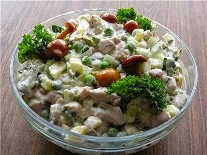 Салат с опятами маринованными и солеными огурцами