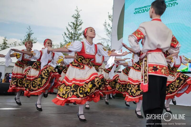 Фестивали мозаика. Мозаика культур. Культурная мозаика Татарстана. Мозаика народов Дагестана фестиваль Казань.