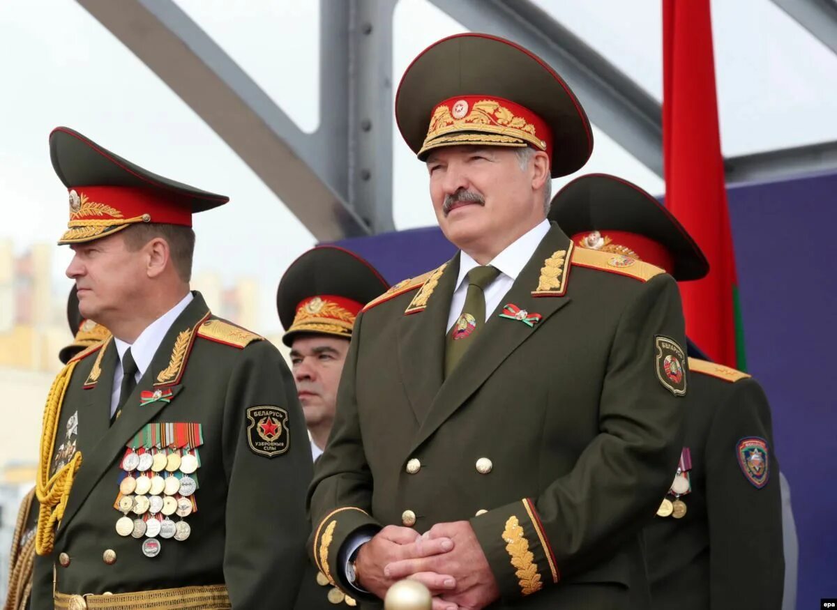 Звание лукашенко в настоящее время. Лукашенко маршал беларуси.