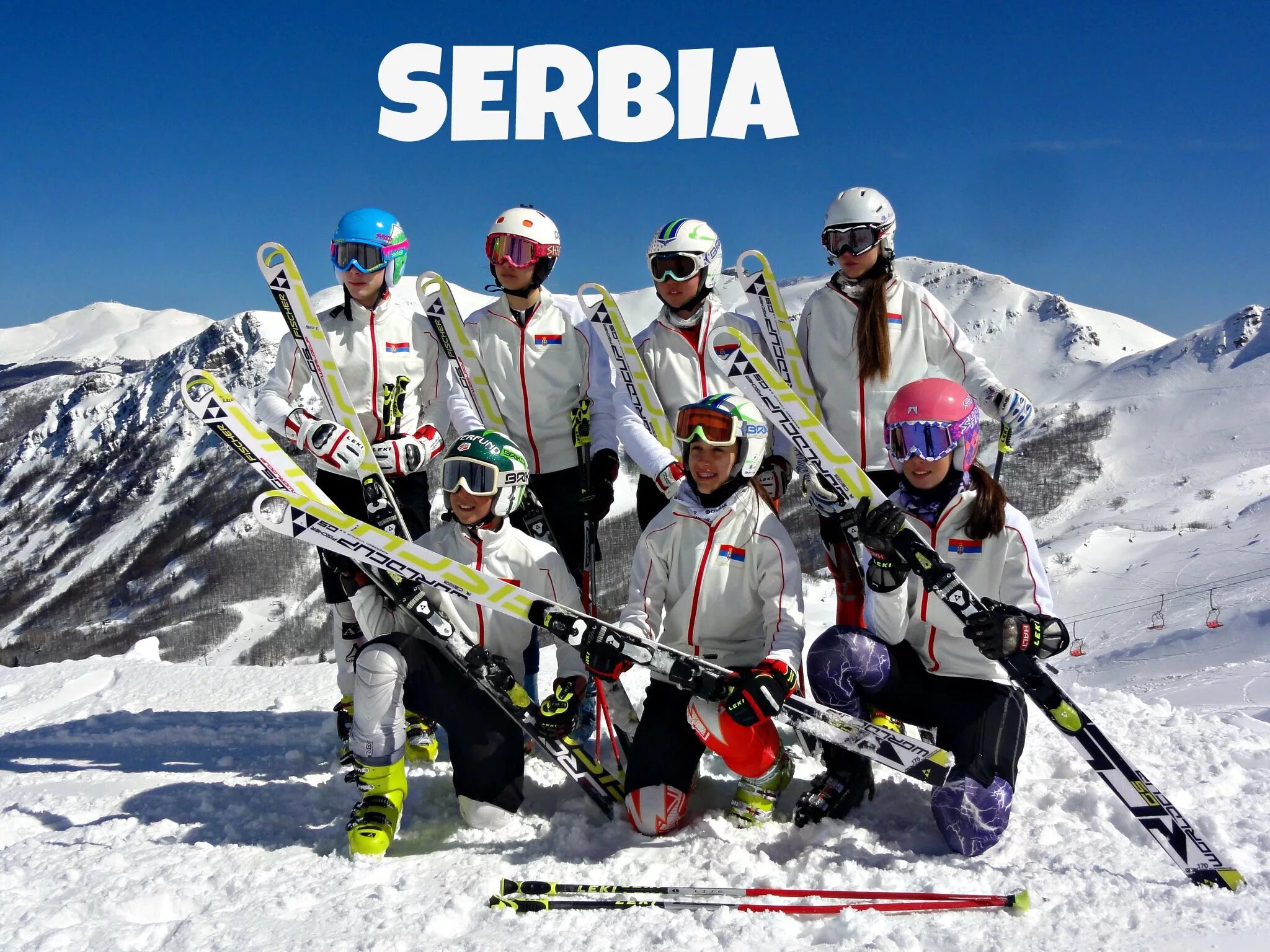 Ski booking. Ski booking. короткие лыжи лес. санкт-мориц горные лыжи.