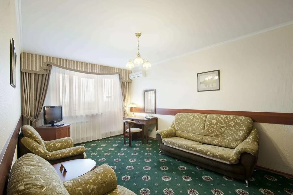 Мироновская, д. , 22с1. Москва, ореховый бульвар, 45 к1. Магнит ореховый бульвар. "гостиничный комплекс таджикистана в москве.