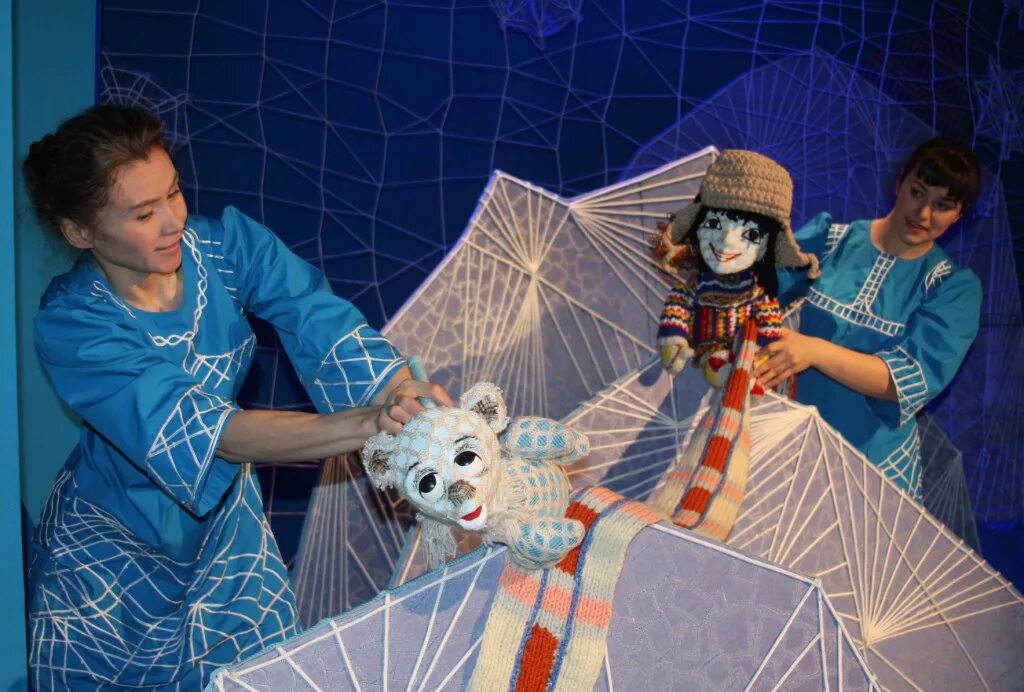 кукольный театр умка. театр кукол тюмень умка. спектакль умка театр кукол. новогодняя елка 2022. умка спектакль.