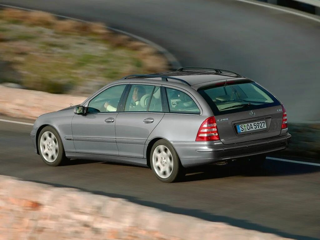 Мерседес w203 универсал. Mercedes c200 универсал. Мерседес универсал 2004. Mercedes c220 универсал.