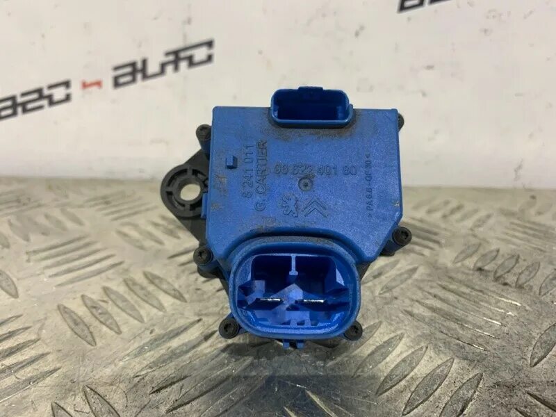 Сопротивление вентилятора пежо 308. Блок управления вентилятором 308. Блок управления вентилятора пежо 308 2012г. Блок управления вентилятором пежо 308 1. Блок управления вентилятор пежо 308 2015.